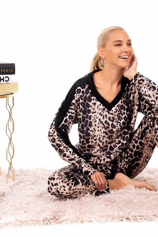 Mara-M Πιτζάμα Βελούδο με V Λαιμόκοψη Λεοπάρ 4470-24
